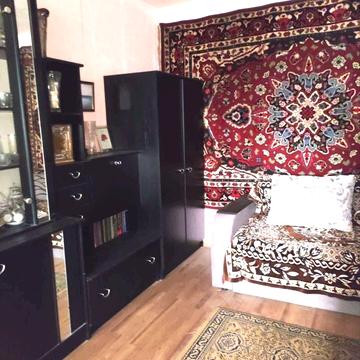 Набережна Перемоги вул., 76