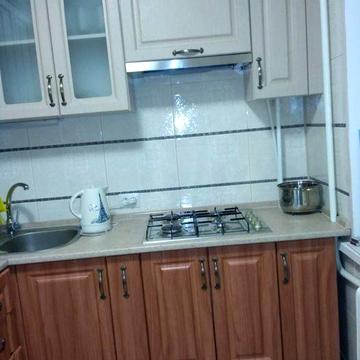 Сдаю хорошую однокомнатную квартиру  на Артема..