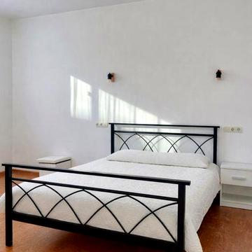 СЕРТИФІКАТ! Двокімнатна квартира з ремонтом біля школи!