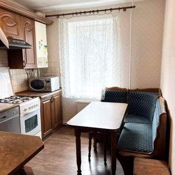 Оренда 2 кімнатноі квартири по вул. Л.Українки