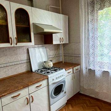 Здам 1 кімнатну квартиру в центрі міста