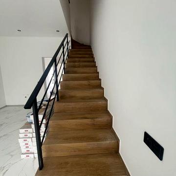 Продаться таунхаус з ділянкою та ремонтом
