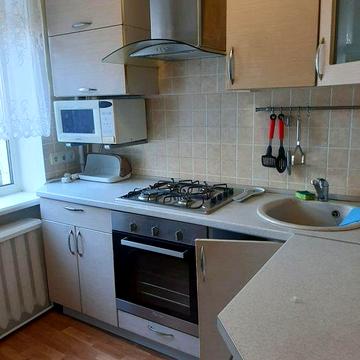 Оренда 2кв метро Дорогожичи Ольжича вул