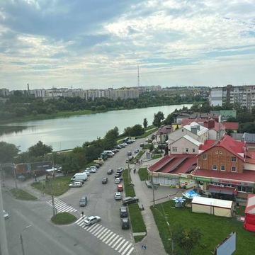 Продам власну 2-х кімн квартиру з видом на озеро ЖК Новий квартал