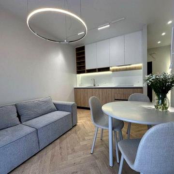 Светлая 1- комнатная квкртира с ремонтом в Кадорр Сити на Краснова