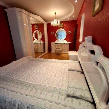 Оренда 2х кімнатної квартири Печерськ бульвар Лесі Українки Коновальца Саксаганського