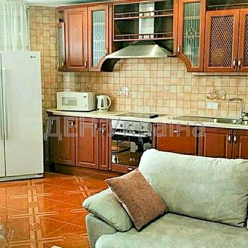 Метро Шулявська. 3 кімнатна квартира 110 кв.м вул. Гетьмана 1