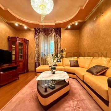 Продаж будинку 150 м.кв / 8 соток / Ужгород, Центр