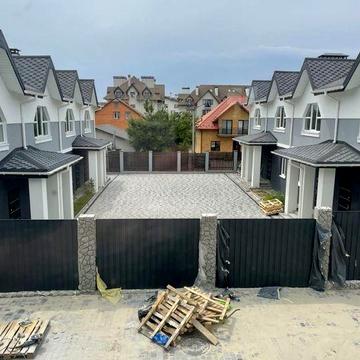 Продам таунхауси в Святопетрівському. До Києва 5 км.