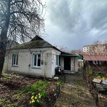 Здається будинок у центрі смт Баришівка