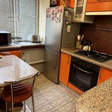 Продам 2-х кімнатну квартиру