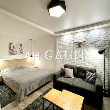 Центральний просп. (Леніна), 76