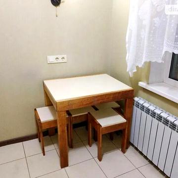 Довгострокова оренда 1к Квартира Валентинівська вулиця