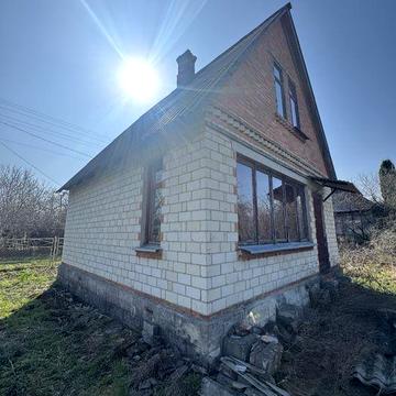 Продається цегляна дача Камʼяна гора неподалік лісу