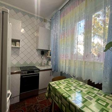 Продам 1 кімнатну  квартиру в центрі міста