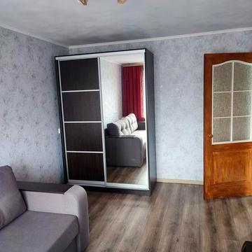 Оренда двокімнатної квартири на Молодіжній