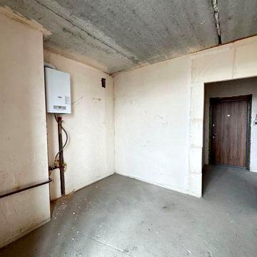 Продаж однокімнатної квартири під ремонт, Газове опалення. Центр міста