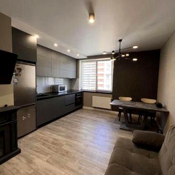 Простора 2-х кімнатна квартира Маршал сіті ЖК Маршал-Сити