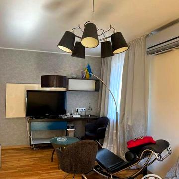 Оренда Квартири Мечнікова 7А