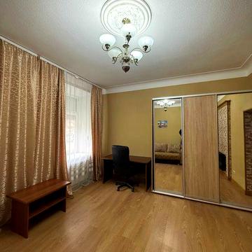 Пропонується в довгострокову оренду 3к квартира, метро Лукянівська