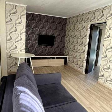 Довгострокова оренда 2к Квартира Незалежності (Титова) вулиця