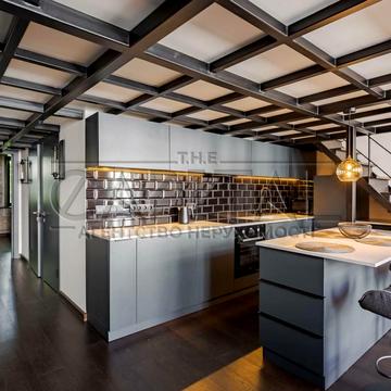 Петра Сагайдачного вул., 8