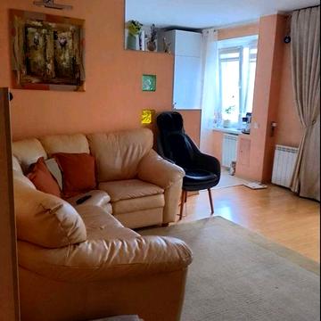 Продаж трикімнатної квартири в м Обухів р-н Піщана