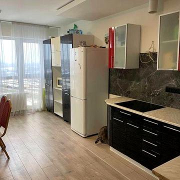 Продам 3-кімнатну квартиру вул. Петра Калнишевського Оболонь DT