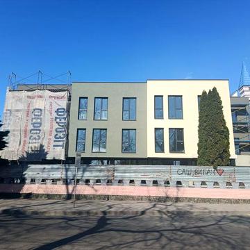 2.5  кімнатна кімн біля Дастора