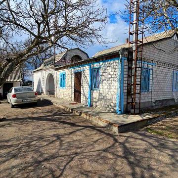 5-кім. будинок біля лісу 11 км від Камянського, 400м від траси