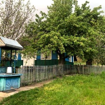 Здається будинок с. Коновка (10 км від стм. Кельменці)