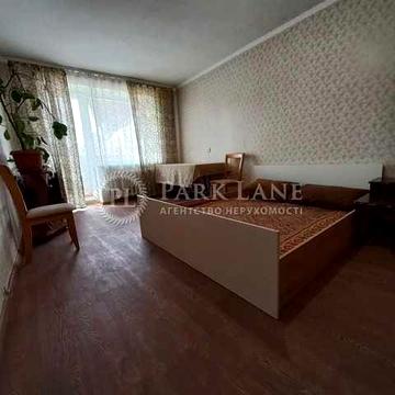 Продам 1-кімнатну  вул. Ю.Литвинського,31-б Дарницький р-н.