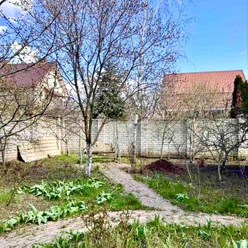 Двоповерховий будинок на ділянці 10 соток. ДЕРЖ.АКТ. Комунікації. ГАЗ