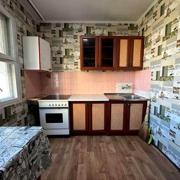 Продам трехкомнатная Троещина