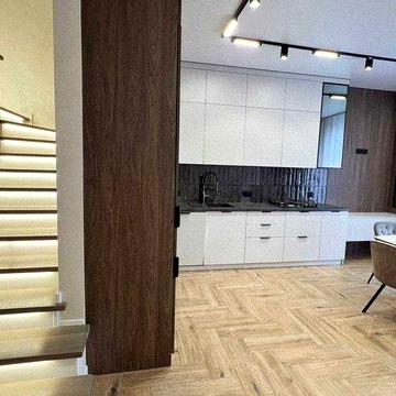 Продаж 2 поверхового таунхауса з ділянкою на 1.5 сотки, 115 кв. м, 3 кімнати