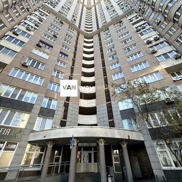 Простора 2-кімнатна «під ремонт»- ЖК «Корона», Княжий Затон 21 - м. Осокорки. Можливий продаж по держпрограмам. ЖК Корона