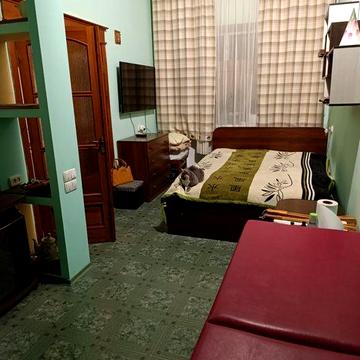 Сдам квартиру. 2-кімнатна + 2*3 лоджа . Горішні Плавні.