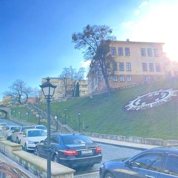 3 кімнатна на Турецькій площі, центр Чернівці - Шкільна - БОЖЕНКА