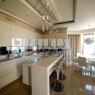 Продаж 4к пентхаусу з ремонтом, тераса, вул. Назарівська, Центр