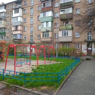 Продається 1к кв.,в Подільському р-ні.
