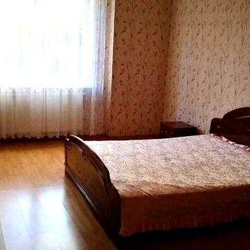 Світла 1-кімнатна квартира по вул. Голосіївська метро Деміївська