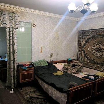 Частина будинку з гаражем центр міста