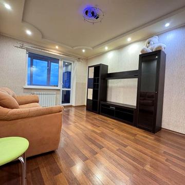 Квартира 1кім. вул. Момота 42м2 . Можна по Держ. Програмах