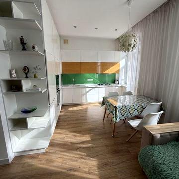 Здам 3 кімнатну квартиру Метро Захисників Украіни