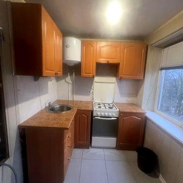 Оренда однокімнатної квартирих Виговського 18Д