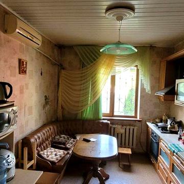 Будинок на правому березі Запоріжжя