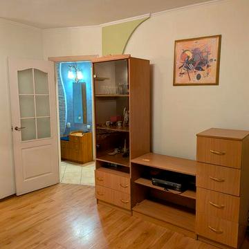 Продам квартиру по вулиці Опанасюка  9