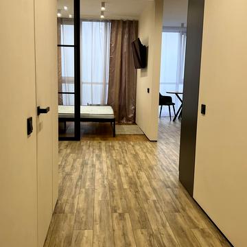 Олега Мудрака вул. (Генерала Наумова), 1-Б