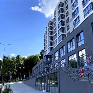 Продається 2к.простора квартира