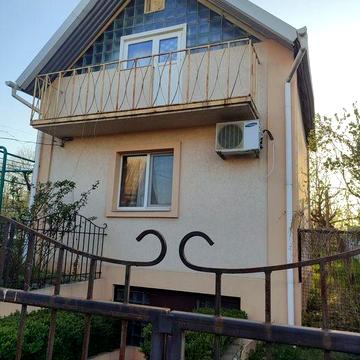 Продам дачу в соловїній рощі.